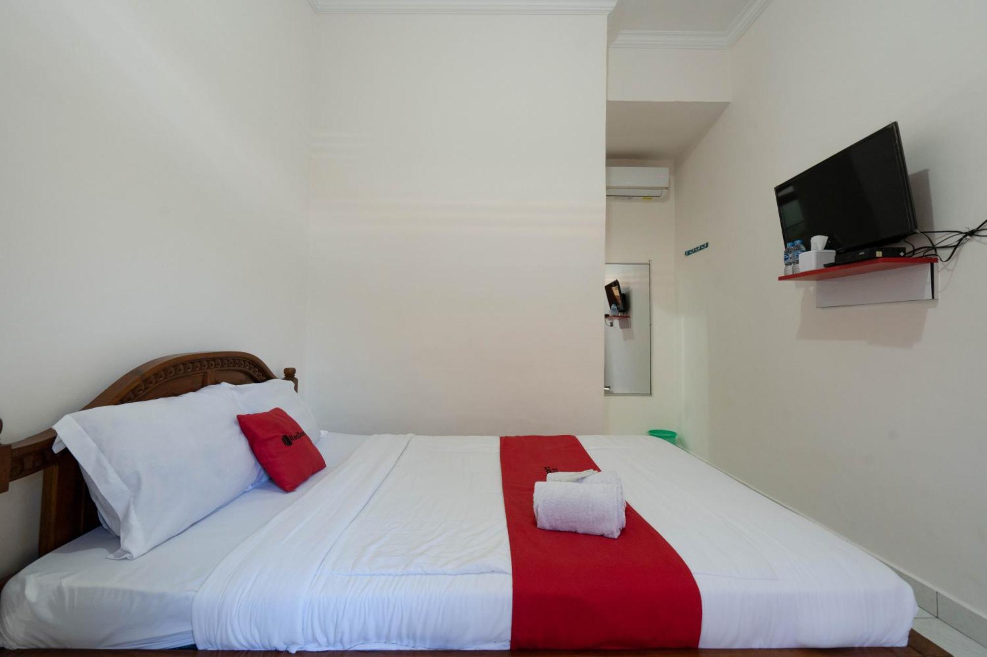 Reddoorz Near Buleleng Harbour 2 Hotel Singaraja Eksteriør billede