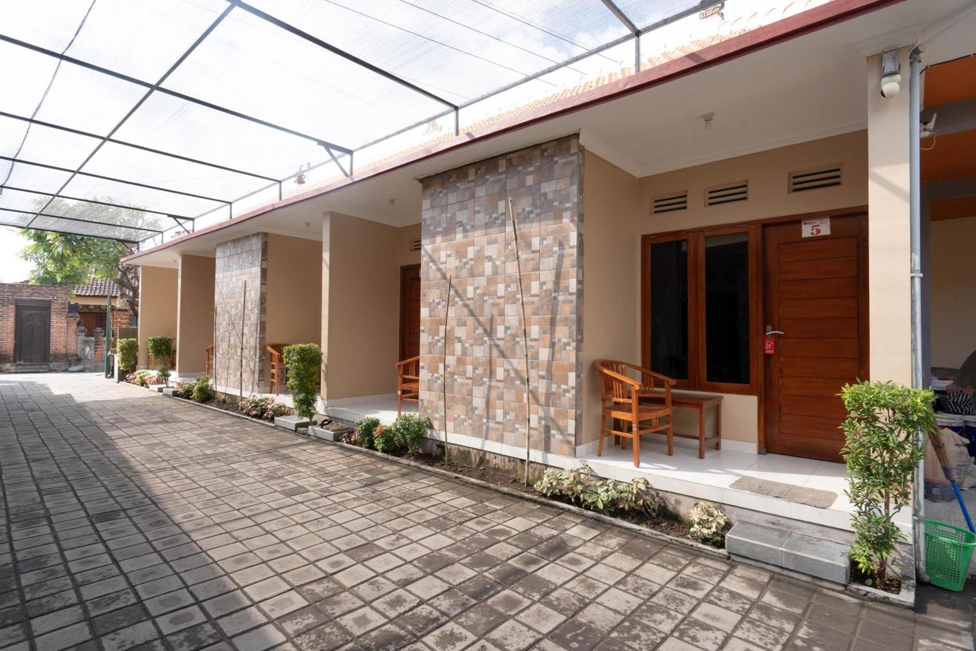 Reddoorz Near Buleleng Harbour 2 Hotel Singaraja Eksteriør billede